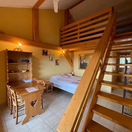 Auberge La Ferme De Ferrieres Annecy Luaran gambar