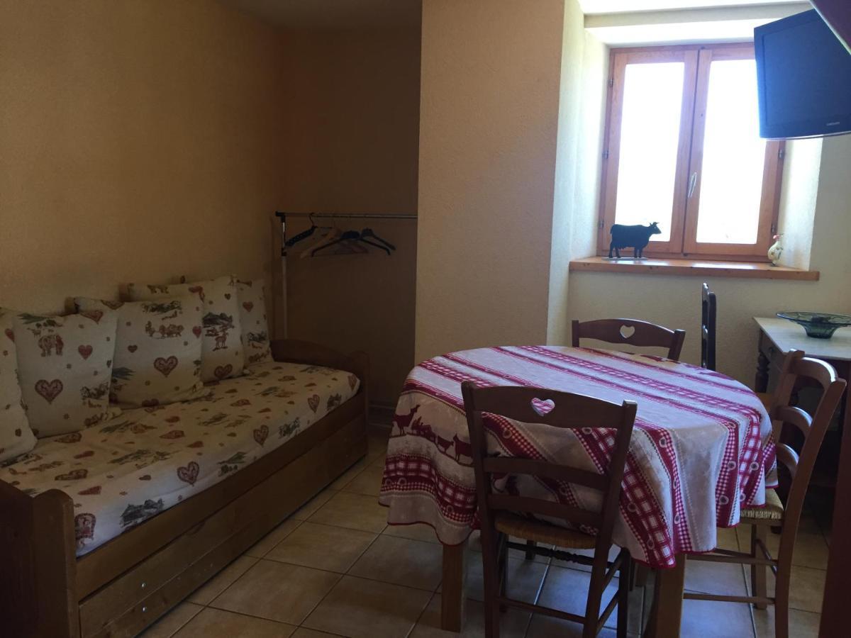 Auberge La Ferme De Ferrieres Annecy Luaran gambar